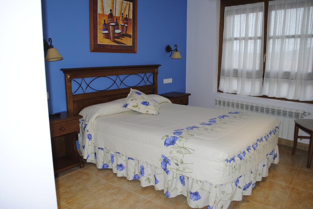 Hotel Rural La Corte De Los Pinares Vinuesa Quarto foto