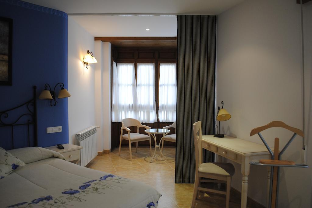 Hotel Rural La Corte De Los Pinares Vinuesa Quarto foto
